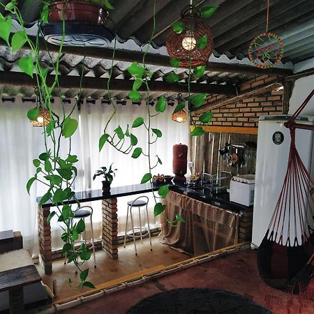 Chale Aconchegante, Pertinho Da Cidade E Conectada A Natureza Бразилия Екстериор снимка